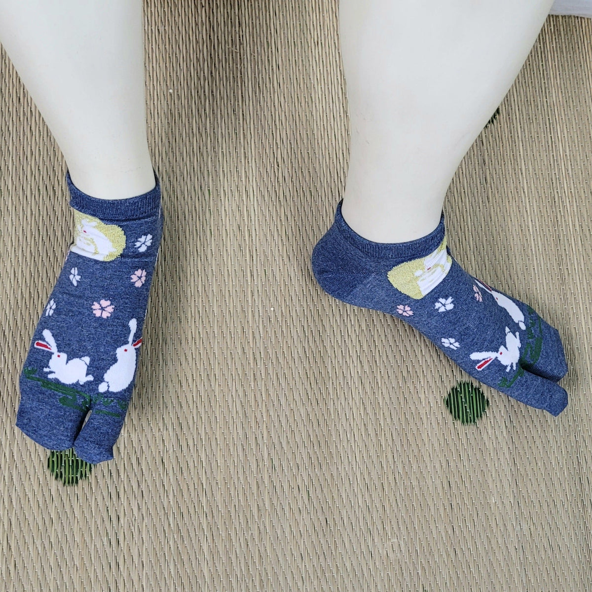 Tabi Socks Cute Bunnies toe socks Pac West Kimono