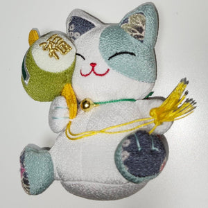 Lucky Cat Keychain Charm - Pac West Kimono