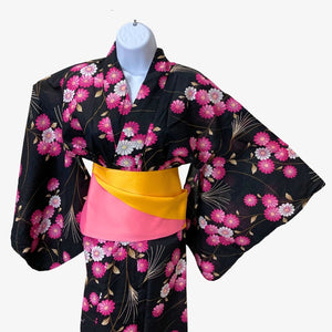 Women's Yukata - Pink and white cosmos flower print in black - Pac West Kimono